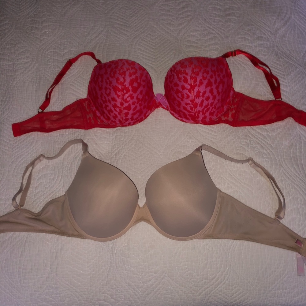 2 GOOD CONDITION VS PINK BRAS SIZE 36D